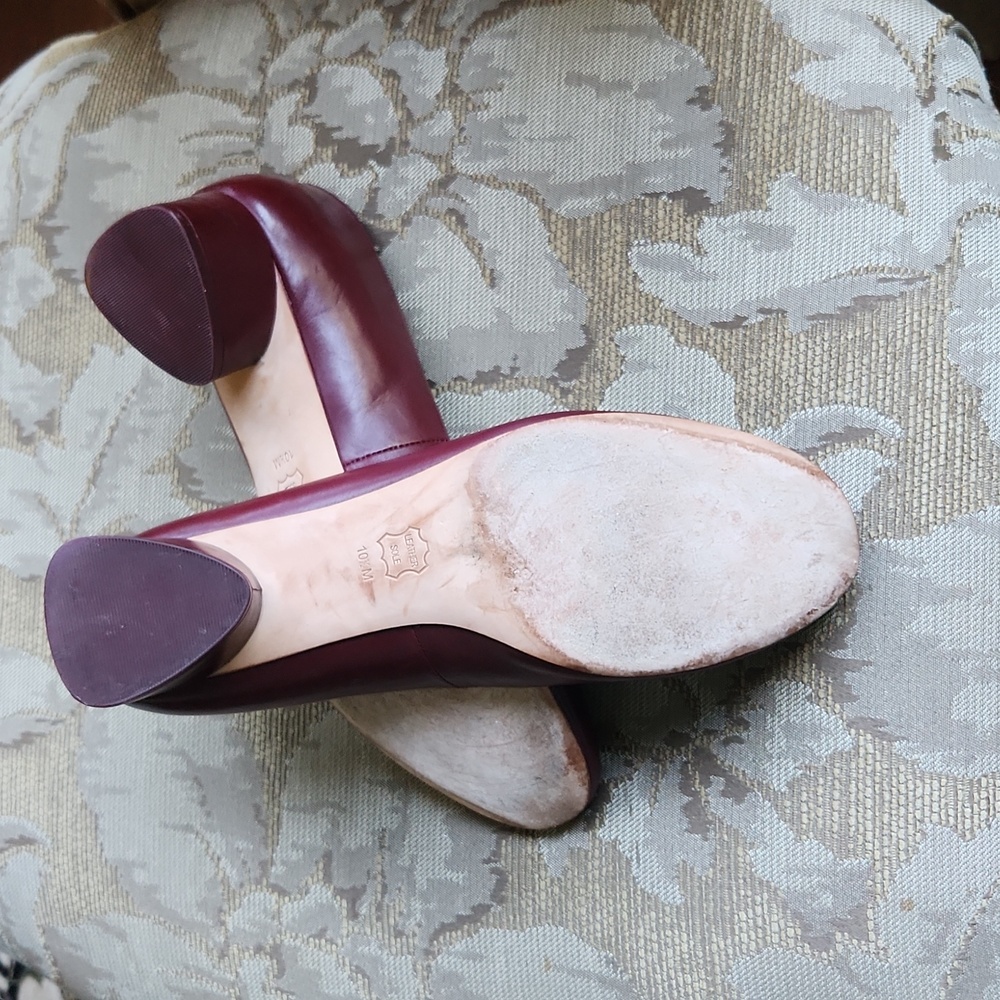 Burgendy Burch Elizabeth Pumps - Picture 11 of 12